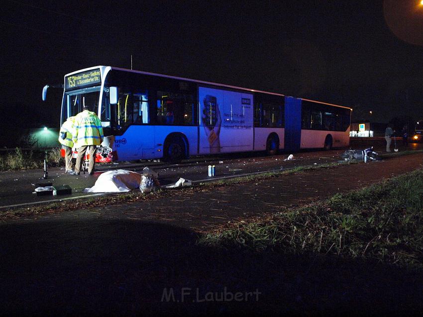 VU Roller KVB Bus Hoehenhauser Ring Koeln Muelheim P16.JPG